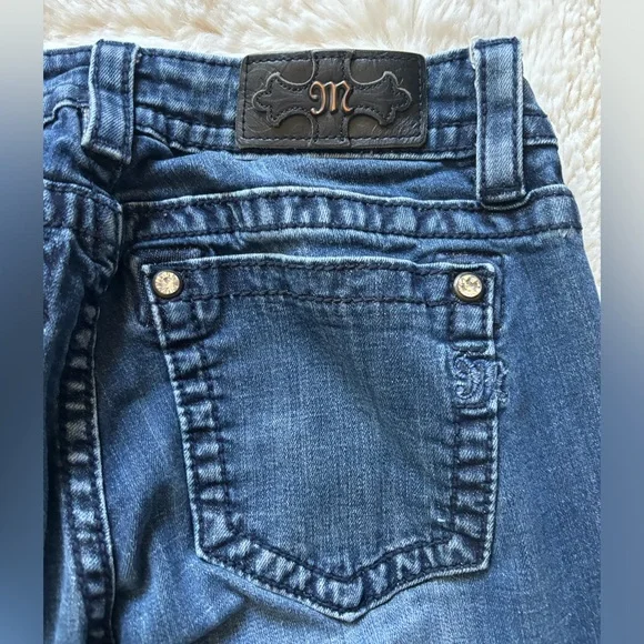 Miss Me - Mid Rise Cuffed Skinny Floral Embroidered Denim Jeans - Picture 9 of 9